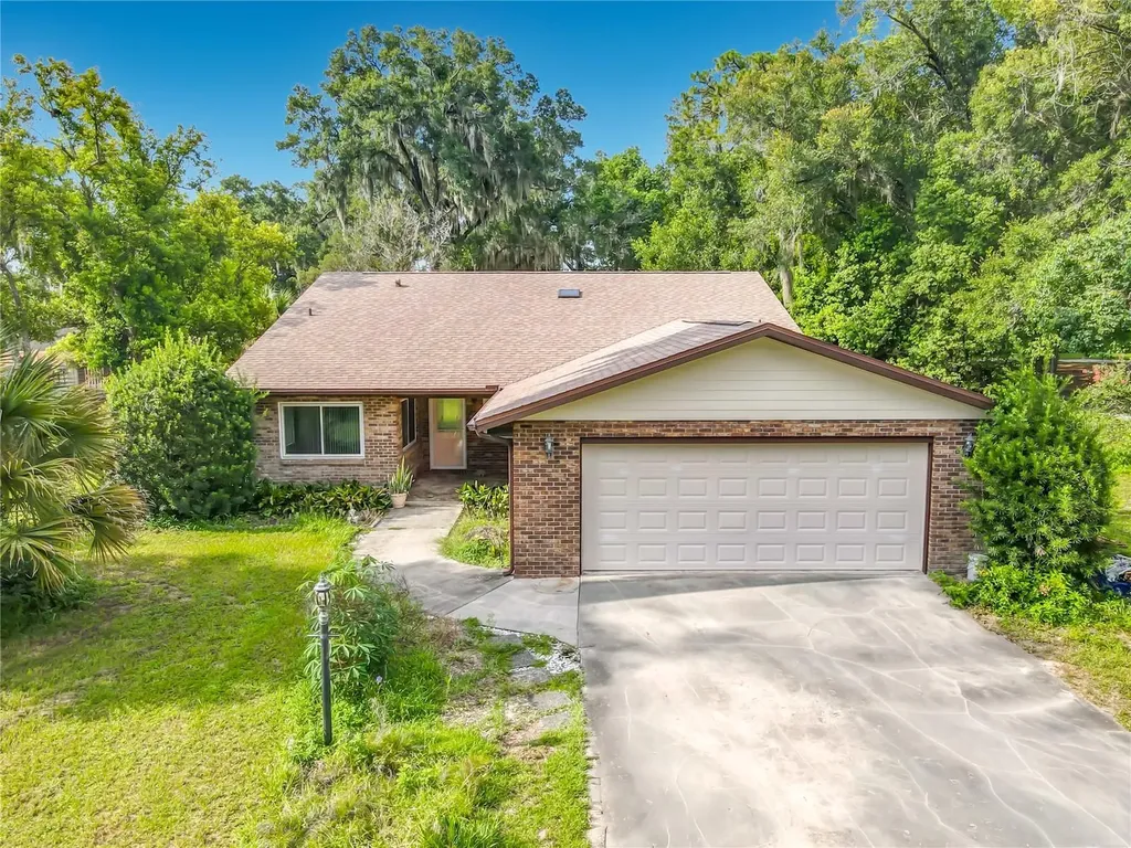 474 W Oakwood Avenue Orange City FL 32763