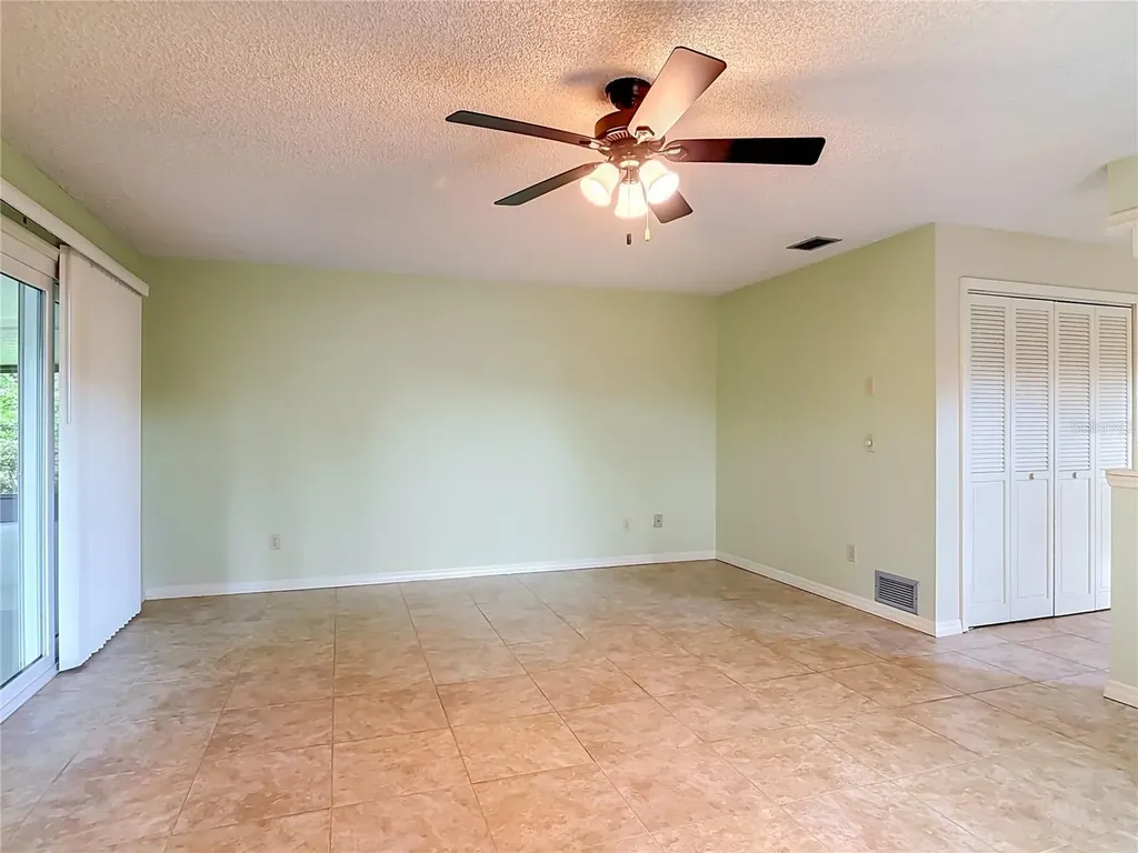 474 W Oakwood Avenue Orange City FL 32763
