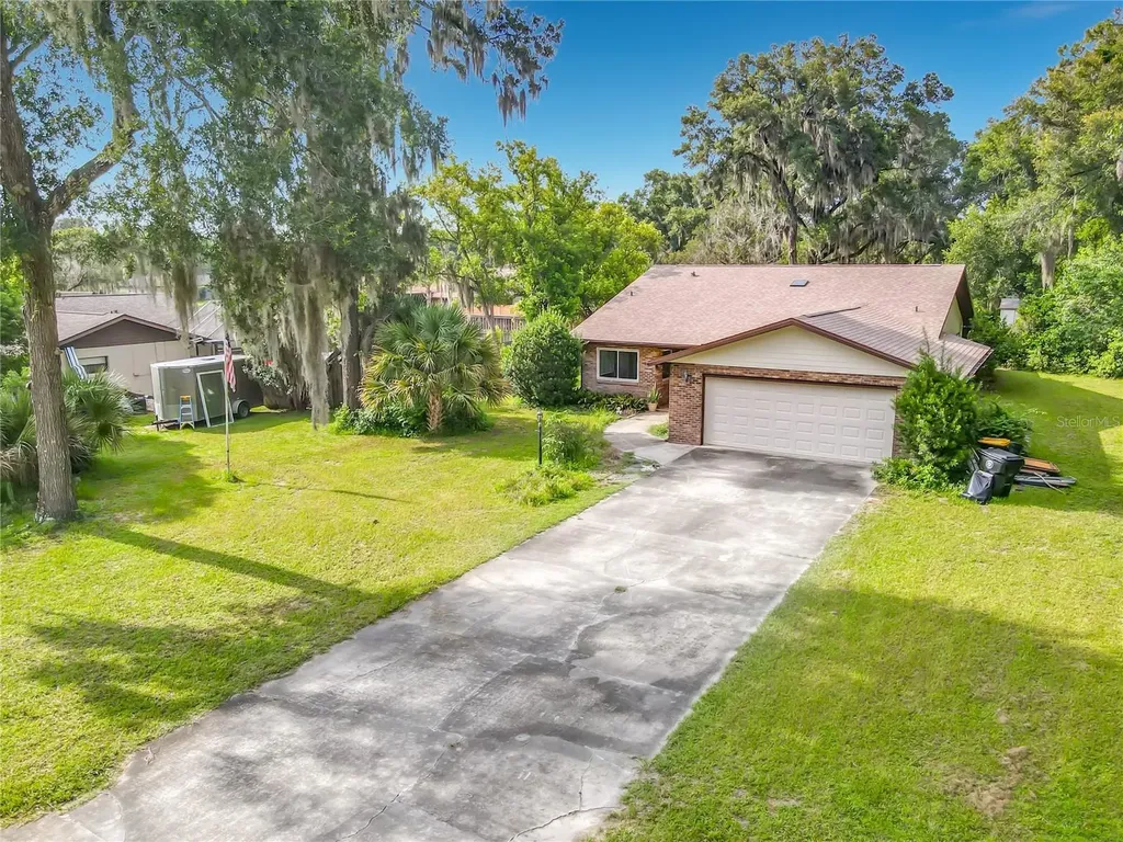 474 W Oakwood Avenue Orange City FL 32763