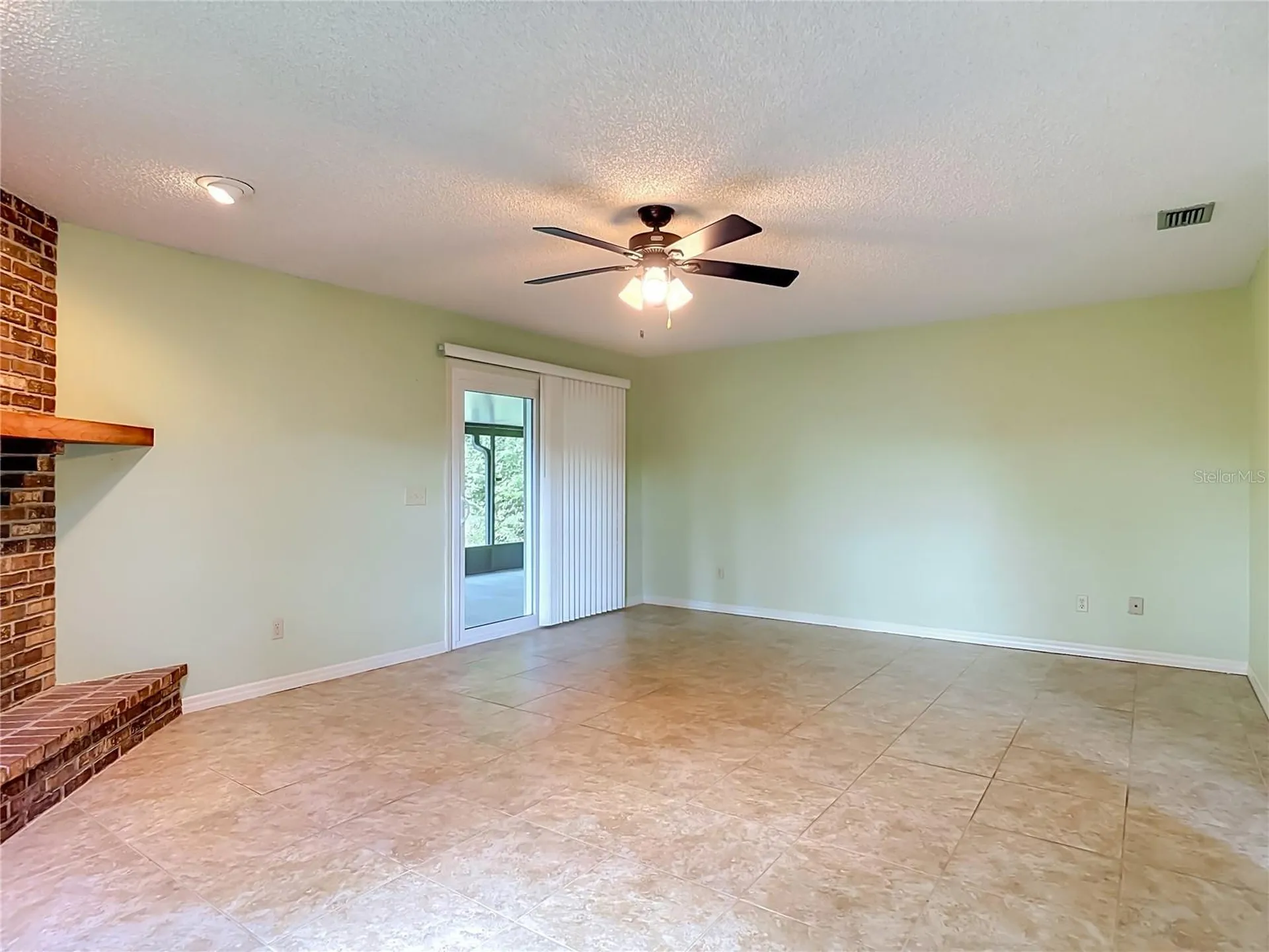 474 W Oakwood Avenue Orange City FL 32763