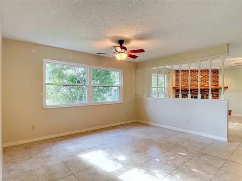 474 W Oakwood Avenue Orange City FL 32763