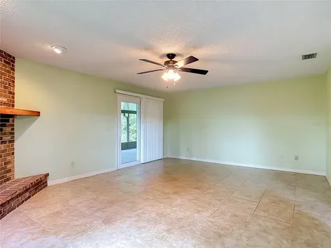 474 W Oakwood Avenue Orange City FL 32763