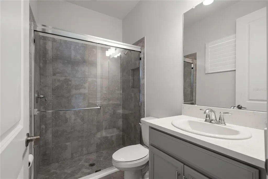 33875 Castaway Loop Wesley Chapel FL 33543