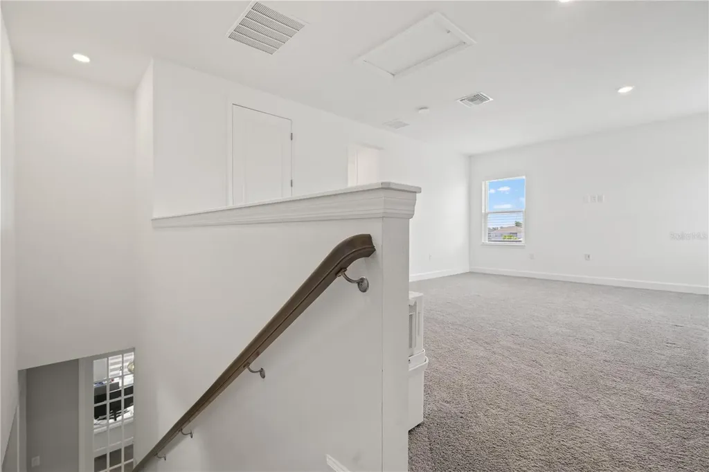 33875 Castaway Loop Wesley Chapel FL 33543
