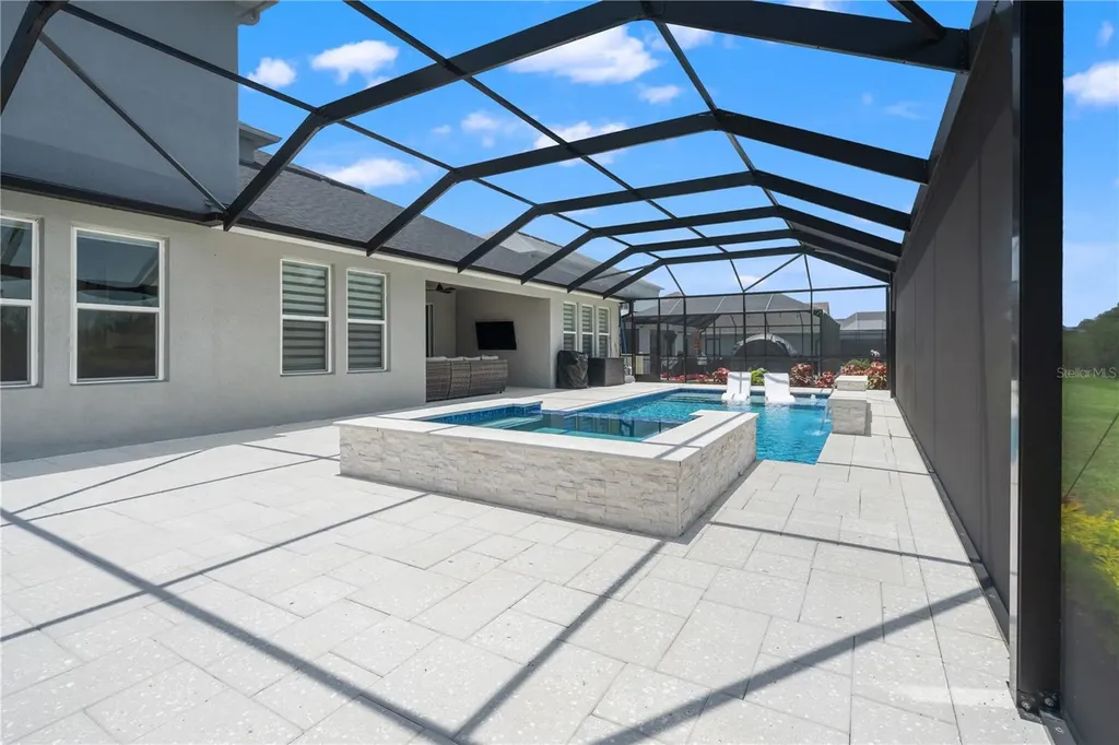 33875 Castaway Loop Wesley Chapel FL 33543