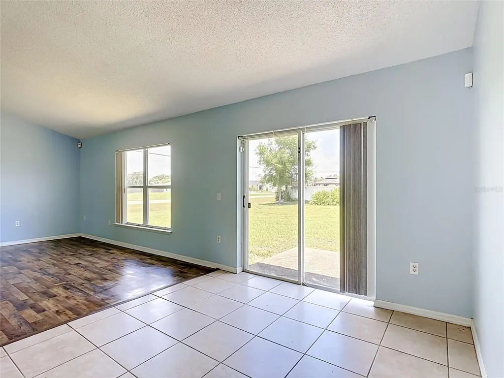 1001 Eiffel Lane Kissimmee FL 34759
