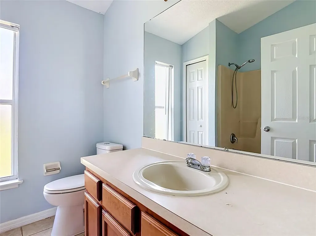 1001 Eiffel Lane Kissimmee FL 34759