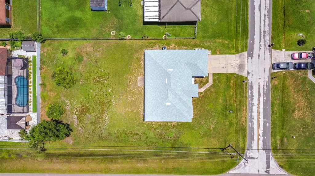 1001 Eiffel Lane Kissimmee FL 34759