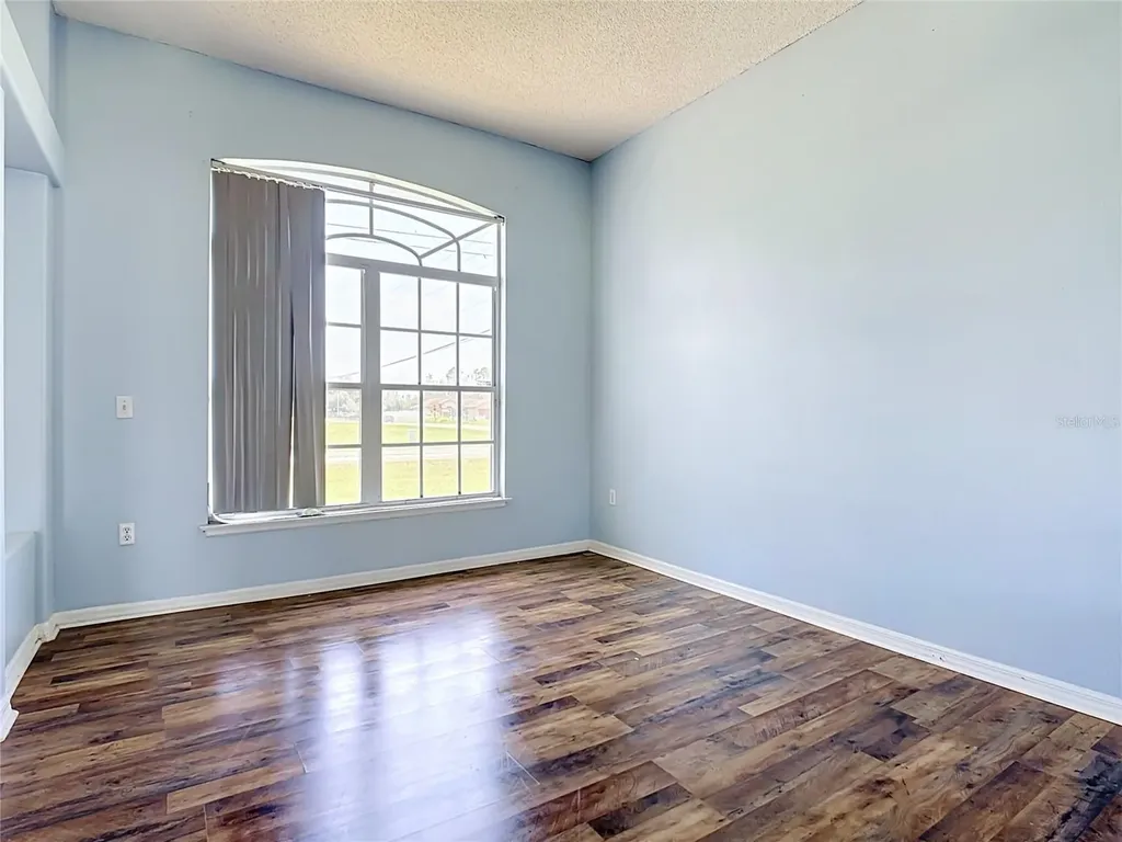 1001 Eiffel Lane Kissimmee FL 34759