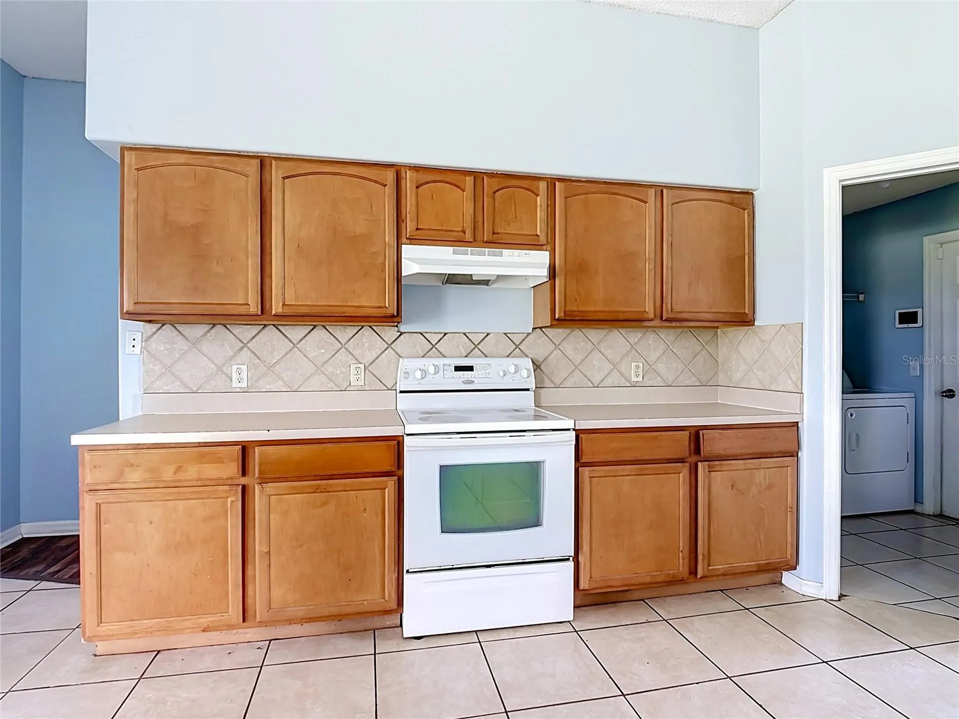 1001 Eiffel Lane Kissimmee FL 34759