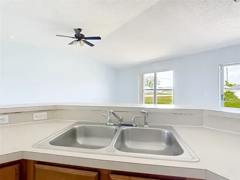 1001 Eiffel Lane Kissimmee FL 34759