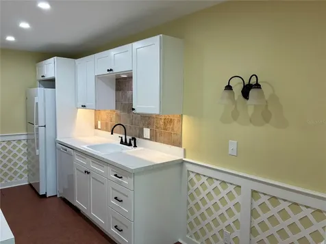 4705 1st Street NE St Petersburg FL 33703