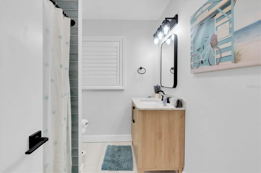 4986 Woodland Drive St Petersburg FL 33708