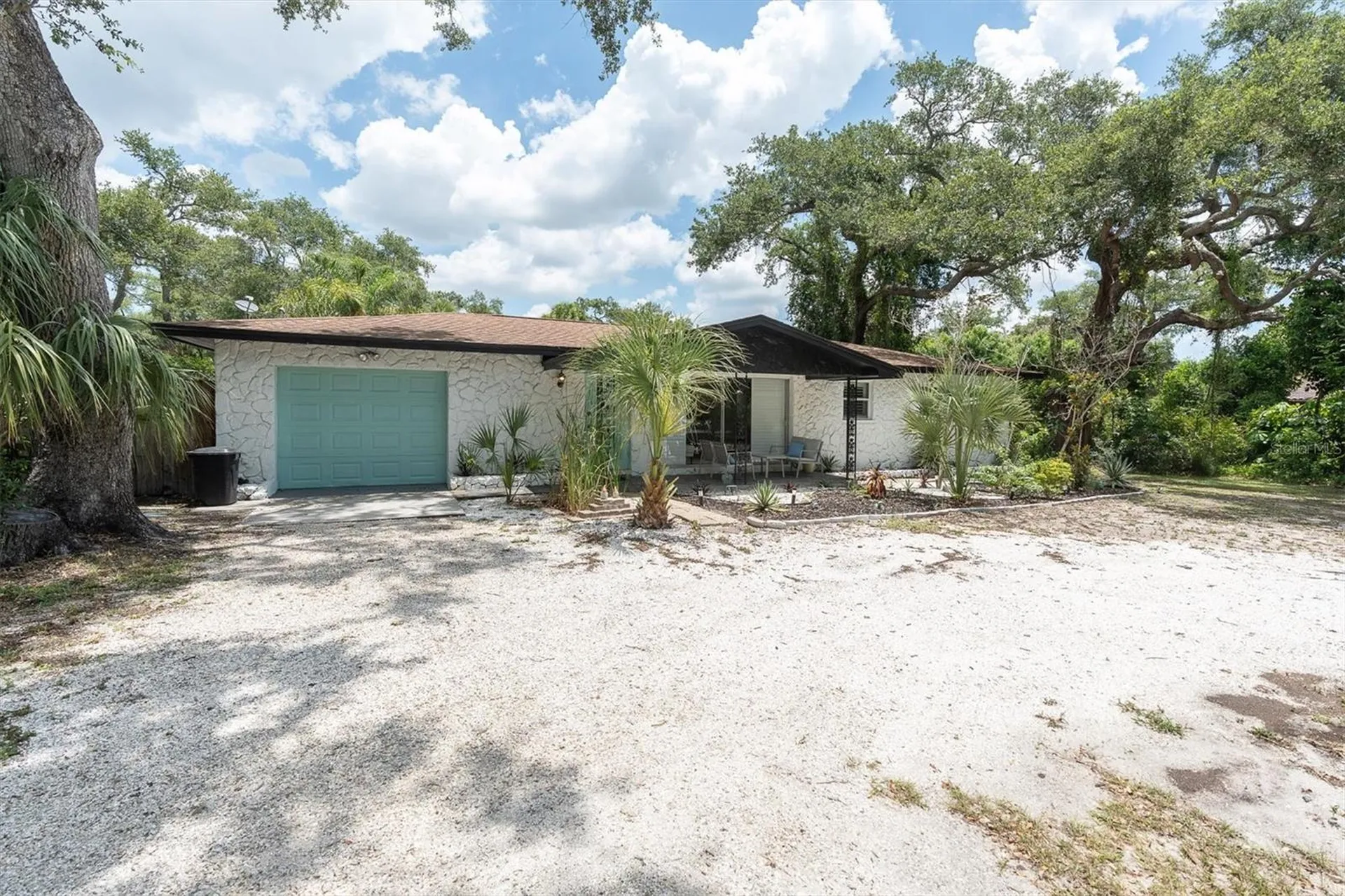 4986 Woodland Drive St Petersburg FL 33708