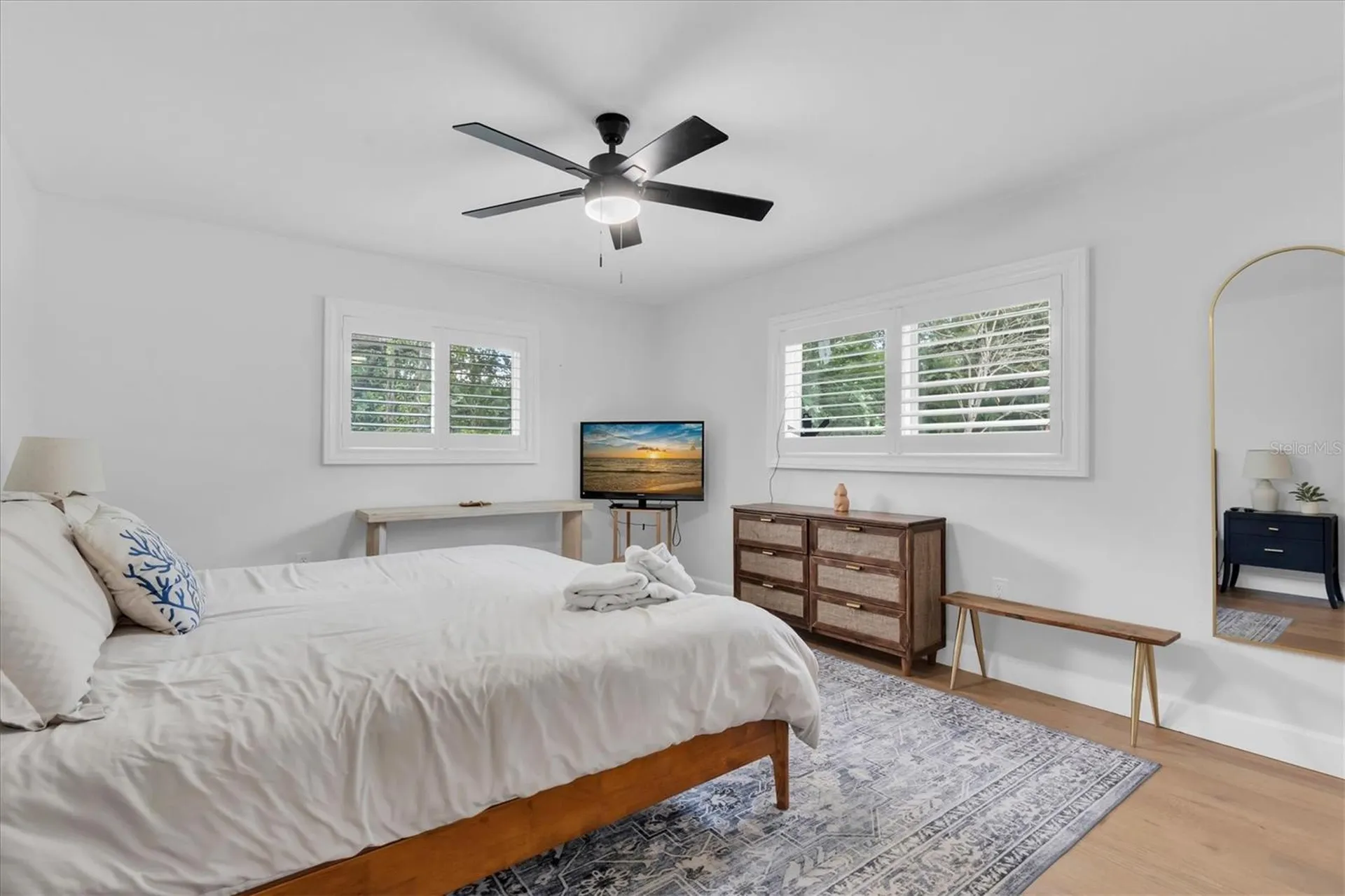 4986 Woodland Drive St Petersburg FL 33708