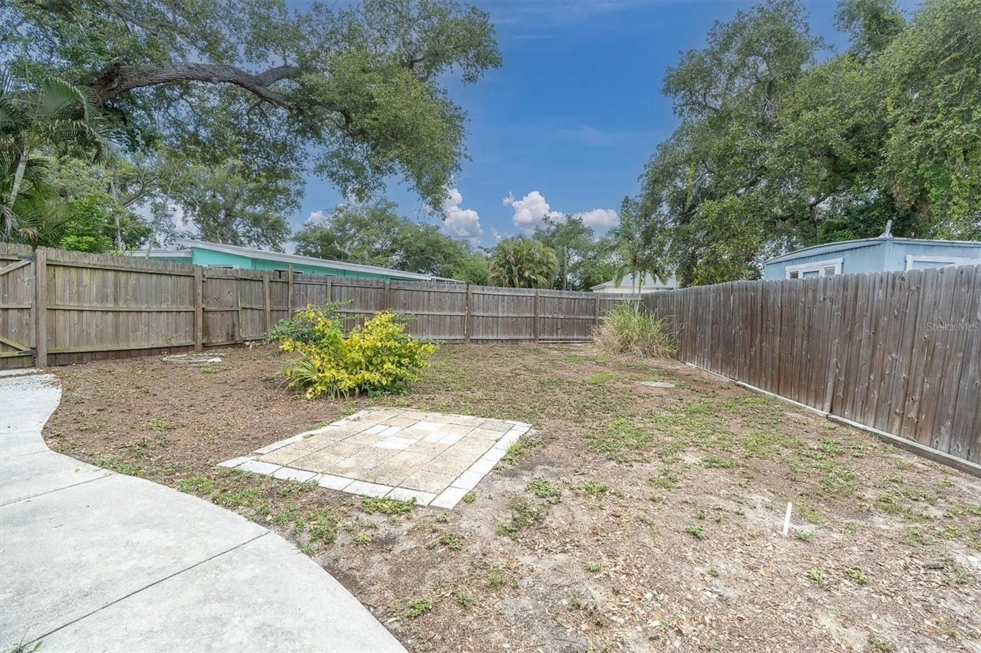 4986 Woodland Drive St Petersburg FL 33708
