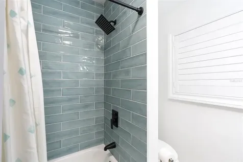 4986 Woodland Drive St Petersburg FL 33708