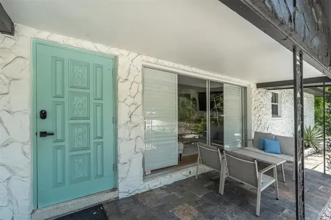 4986 Woodland Drive St Petersburg FL 33708