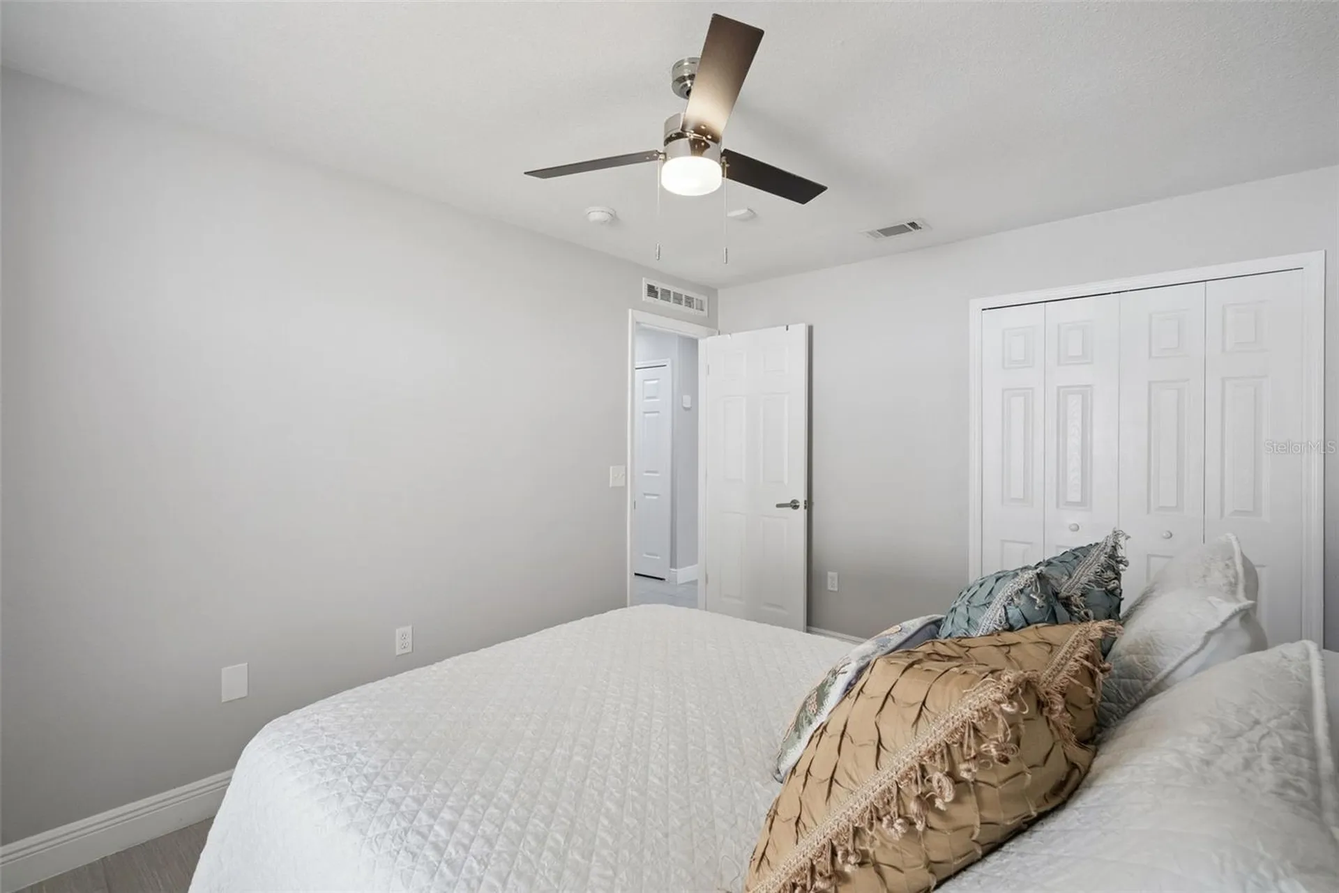 523 Gaspar Avenue Deltona FL 32725