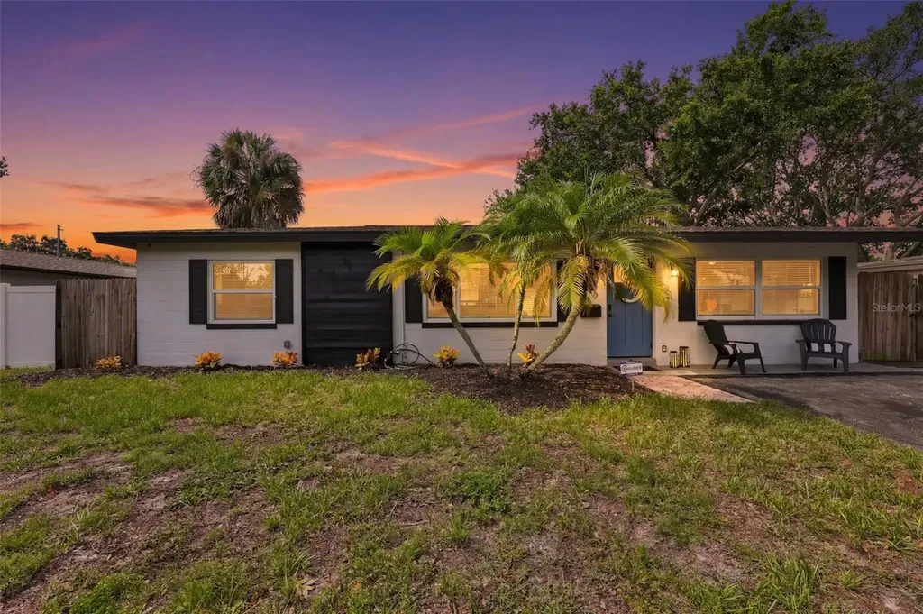 716 75th Avenue N St Petersburg FL 33702