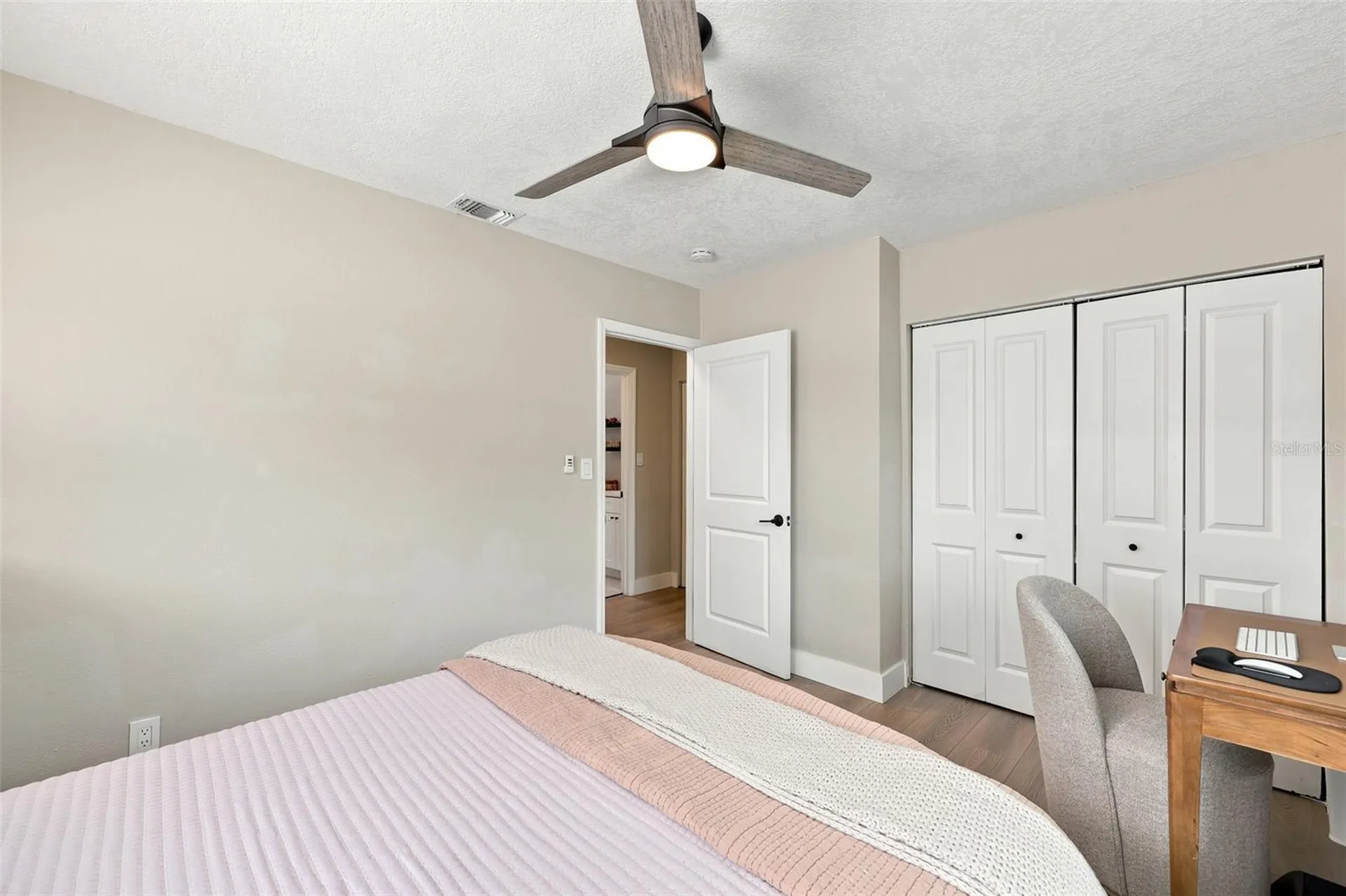716 75th Avenue N St Petersburg FL 33702