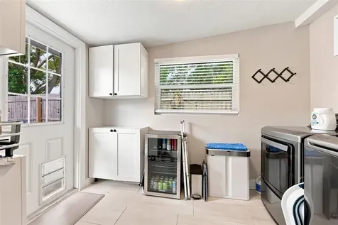 716 75th Avenue N St Petersburg FL 33702