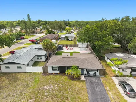 716 75th Avenue N St Petersburg FL 33702