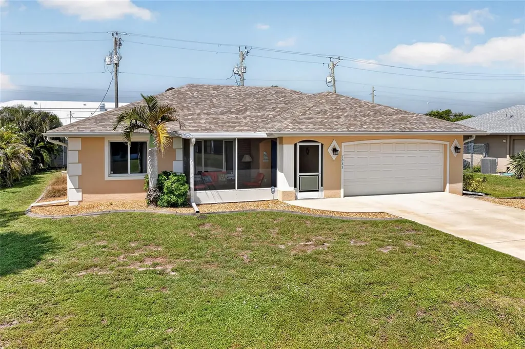 2683 Lakeshore Circle Port Charlotte FL 33952