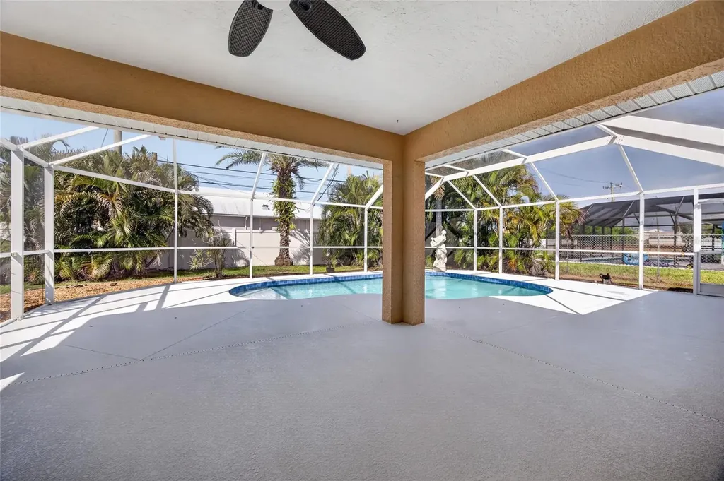 2683 Lakeshore Circle Port Charlotte FL 33952
