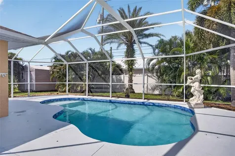 2683 Lakeshore Circle Port Charlotte FL 33952