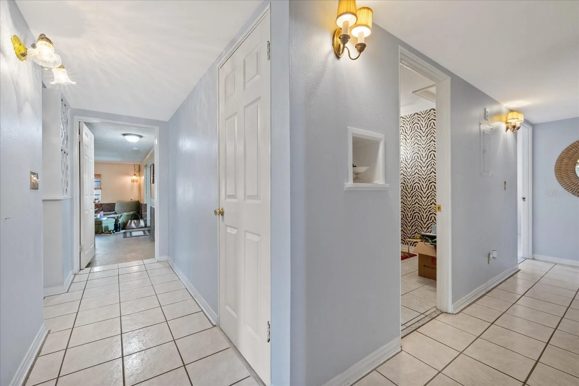 12510 Noreast Lake Drive Tampa FL 33612