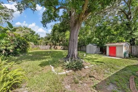 12510 Noreast Lake Drive Tampa FL 33612