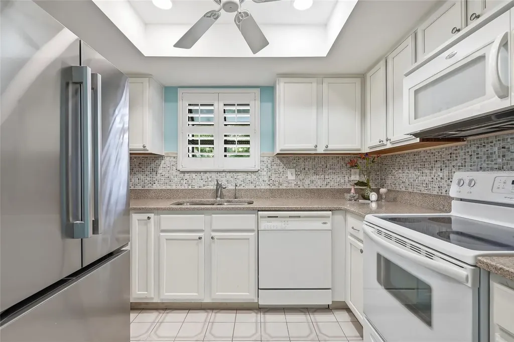 1712 Hammock Pine Boulevard Clearwater FL 33761