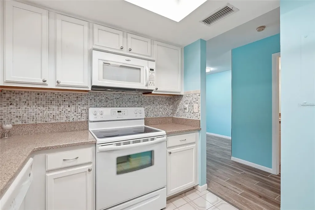 1712 Hammock Pine Boulevard Clearwater FL 33761