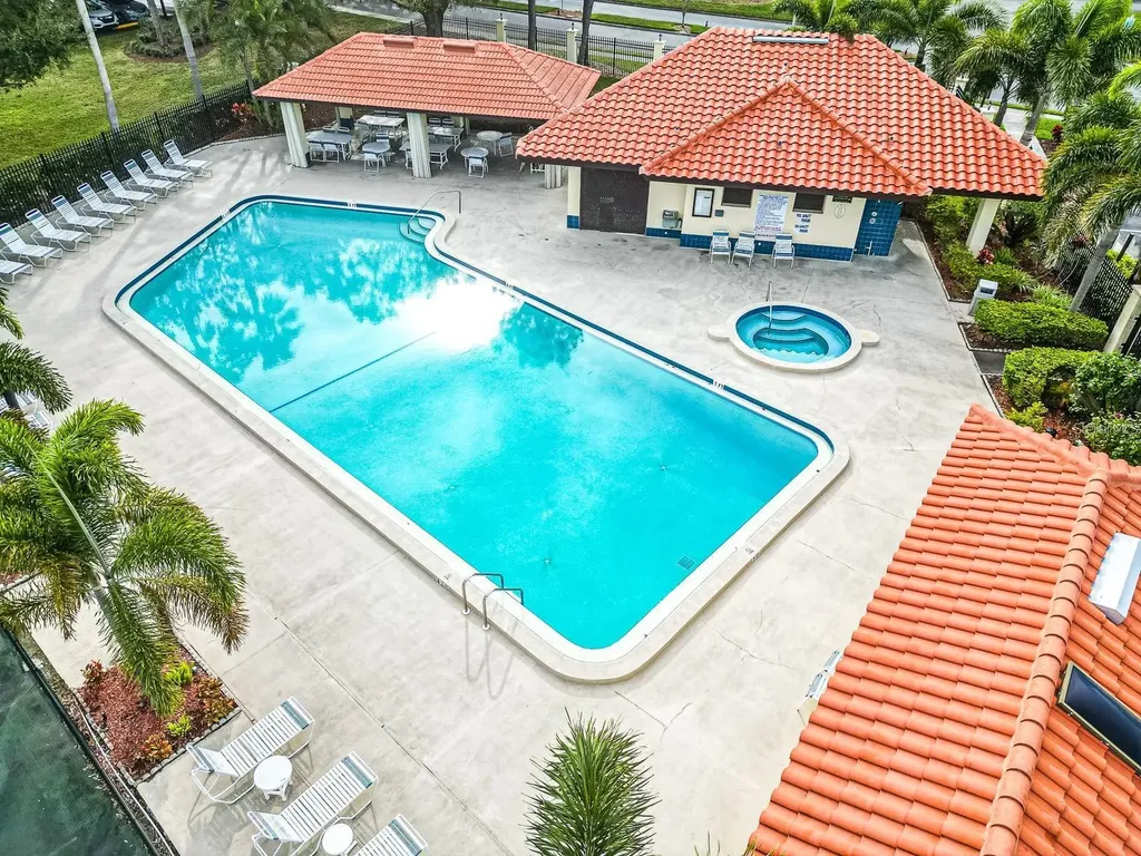 1712 Hammock Pine Boulevard Clearwater FL 33761