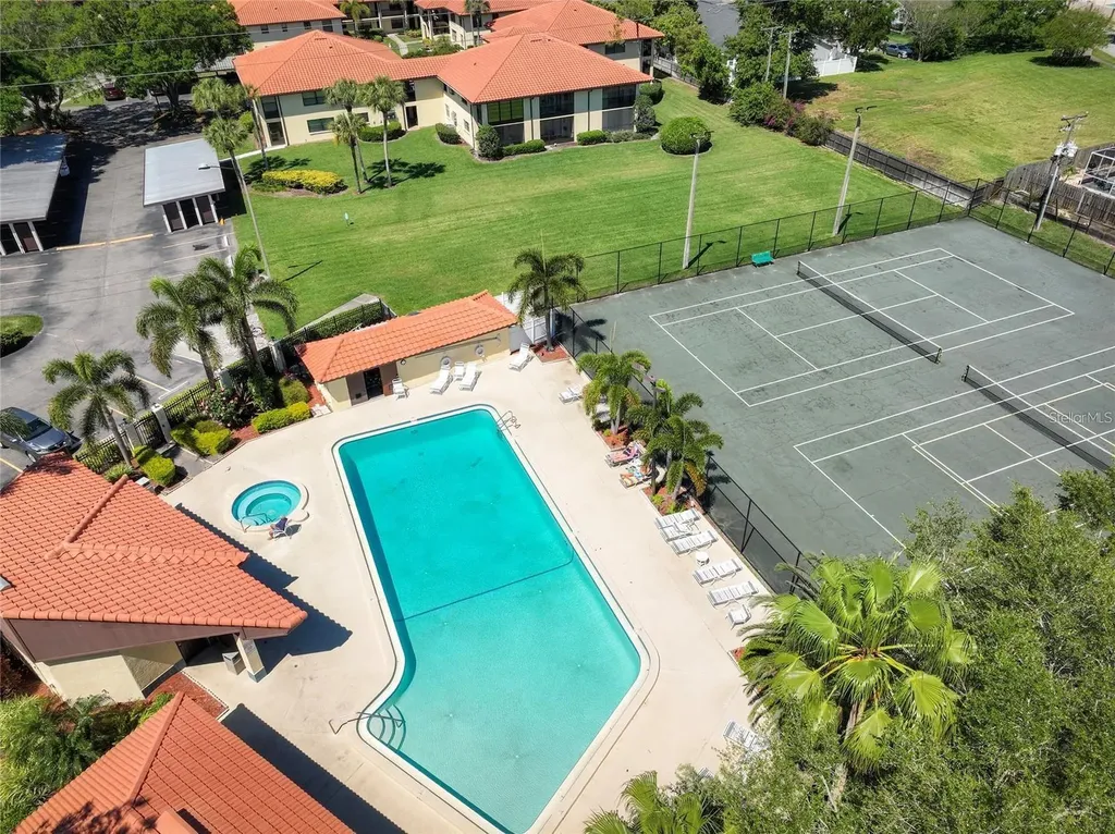 1712 Hammock Pine Boulevard Clearwater FL 33761