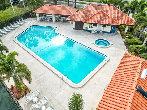 1712 Hammock Pine Boulevard Clearwater FL 33761