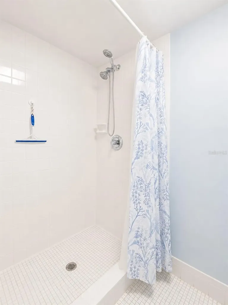 115 Lakeview Place Oldsmar FL 34677