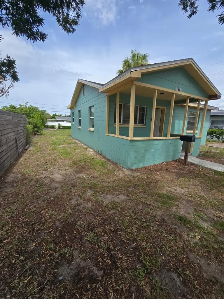 1511 27th Street S St Petersburg FL 33712