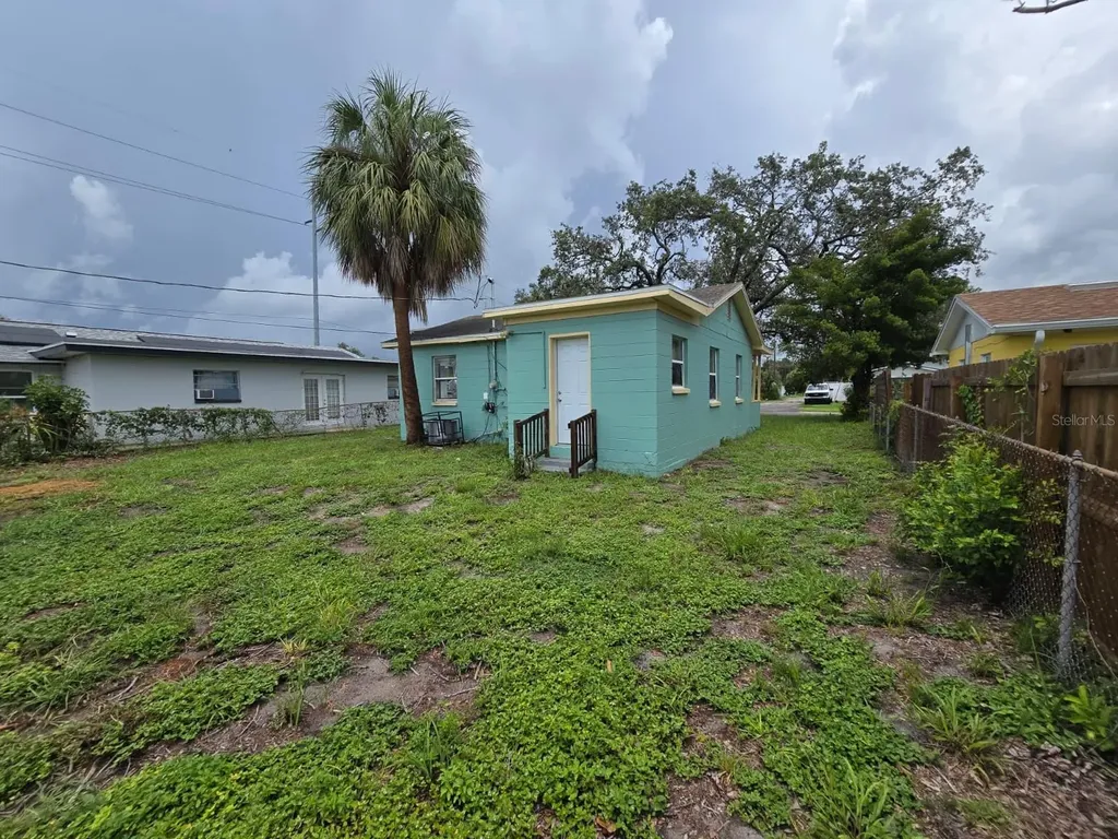 1511 27th Street S St Petersburg FL 33712