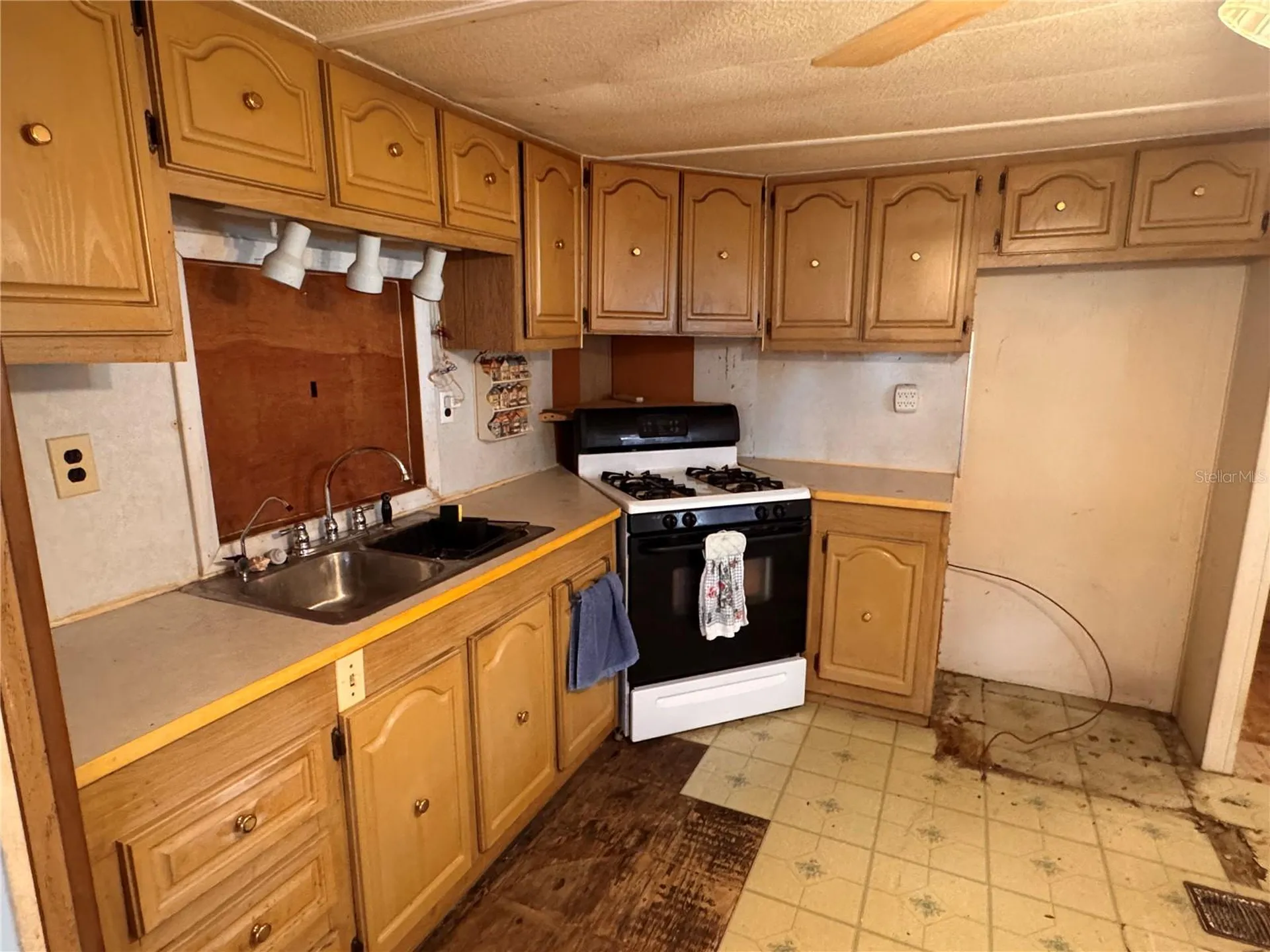 5042 76th Street N St Petersburg FL 33709
