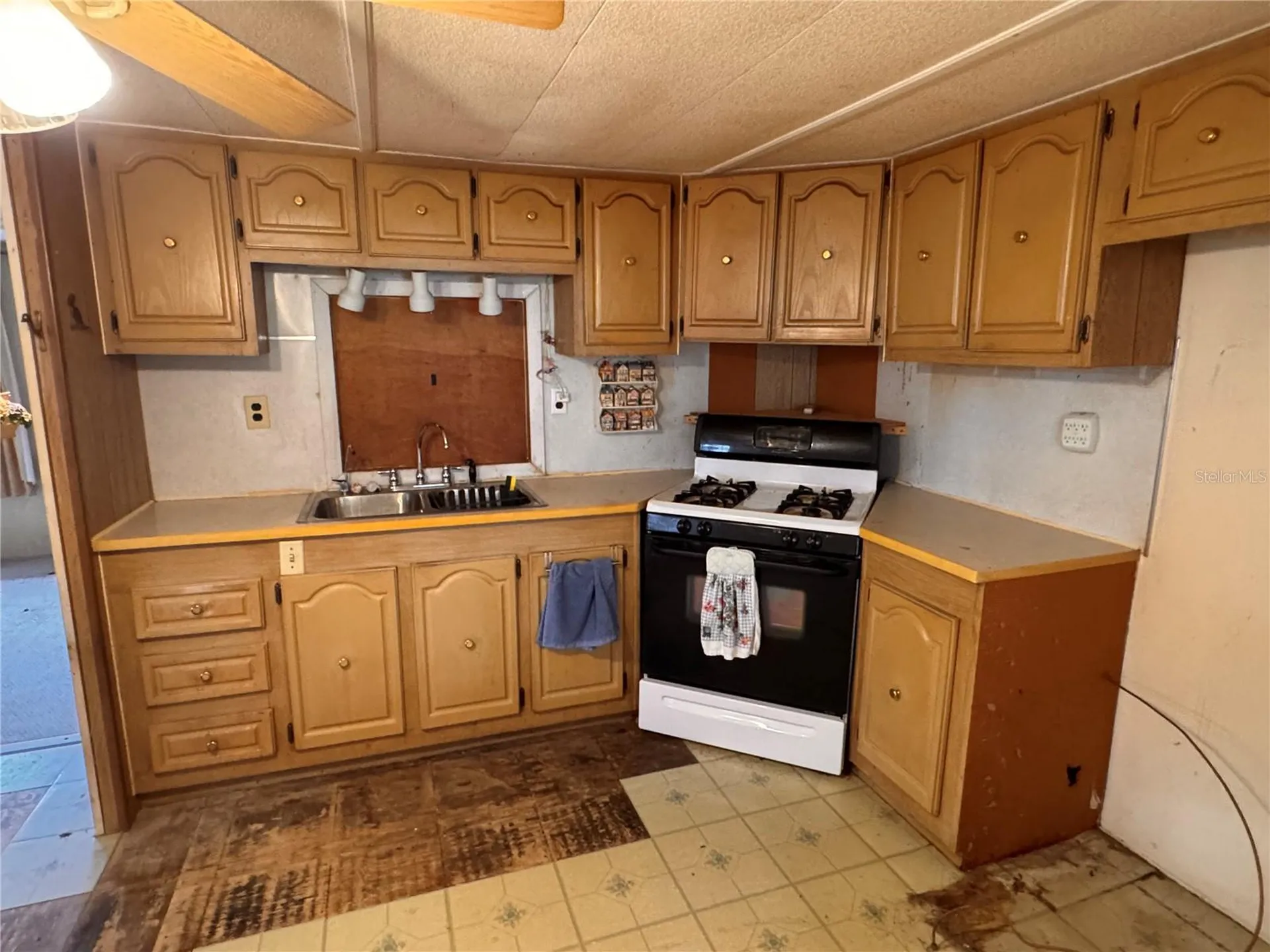 5042 76th Street N St Petersburg FL 33709
