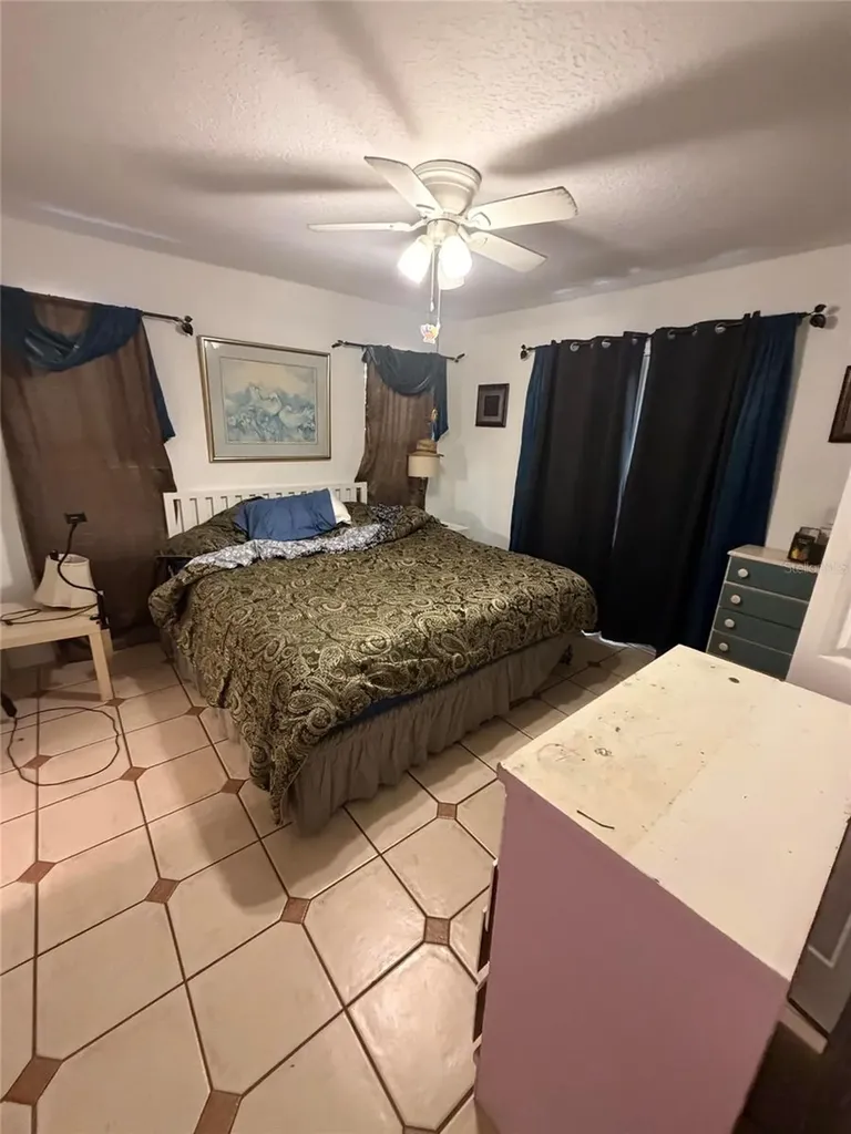 1213 Benedict Court Sarasota FL 34237