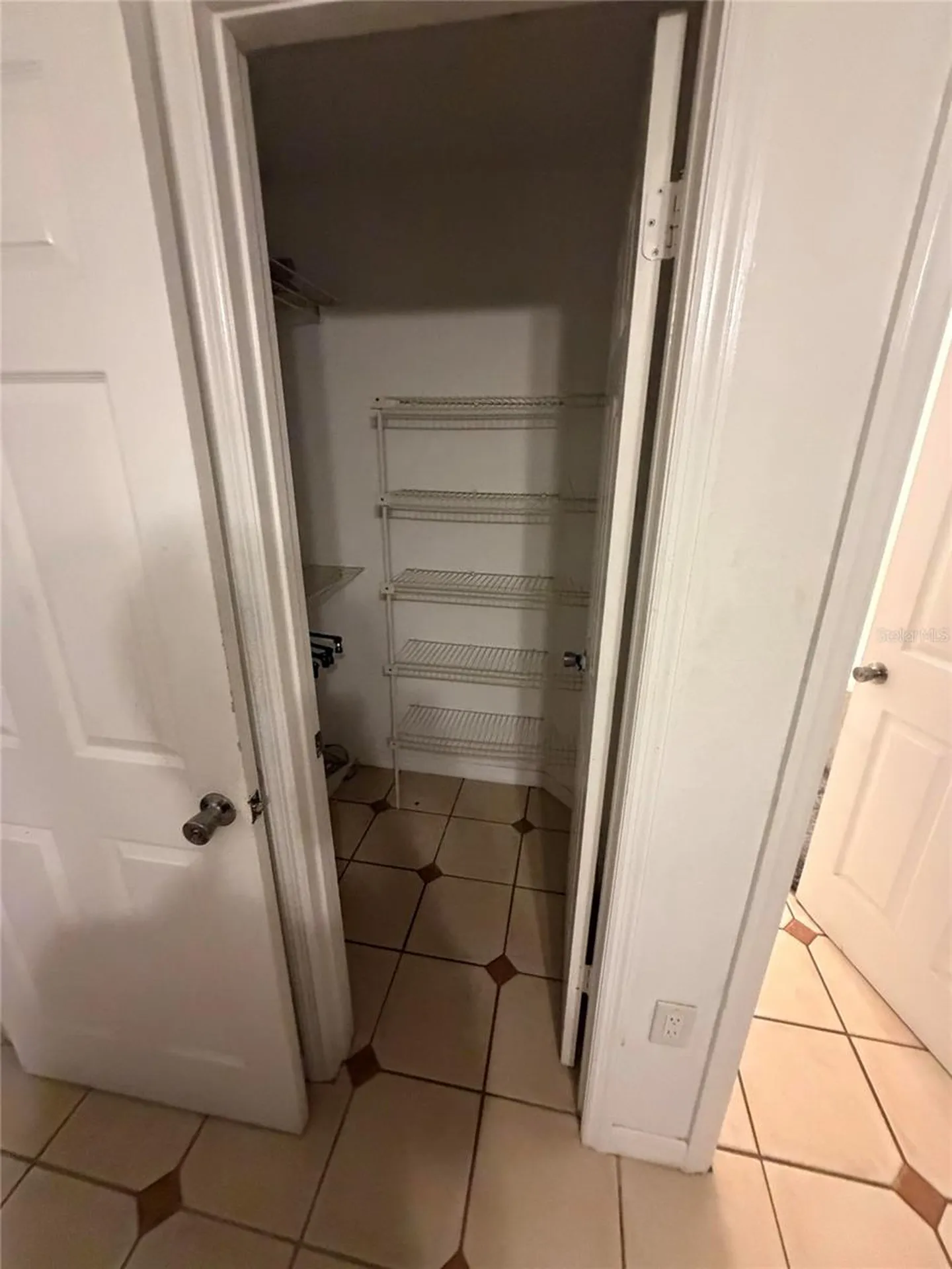 1213 Benedict Court Sarasota FL 34237