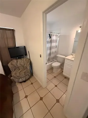 1213 Benedict Court Sarasota FL 34237