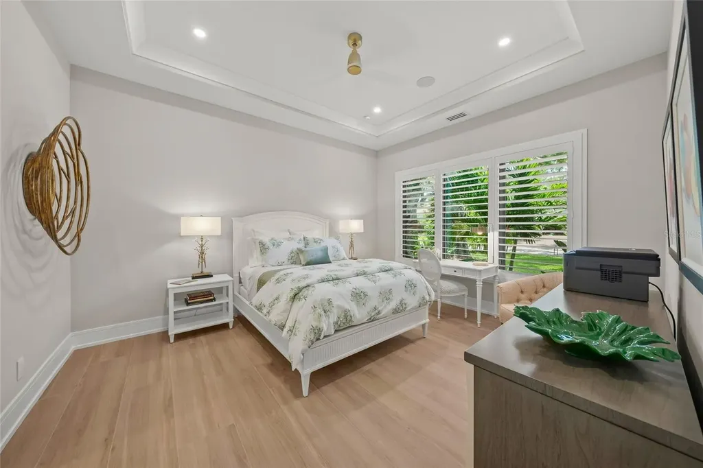 1555 Eastbrook Drive Sarasota FL 34231