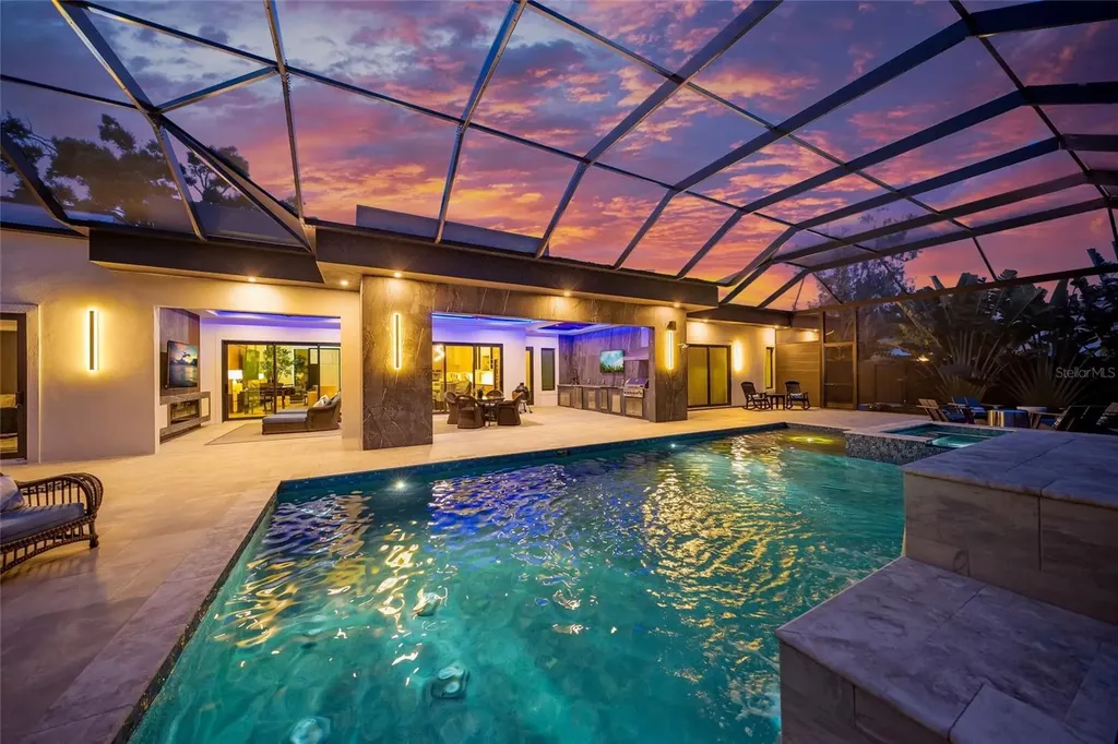 1555 Eastbrook Drive Sarasota FL 34231