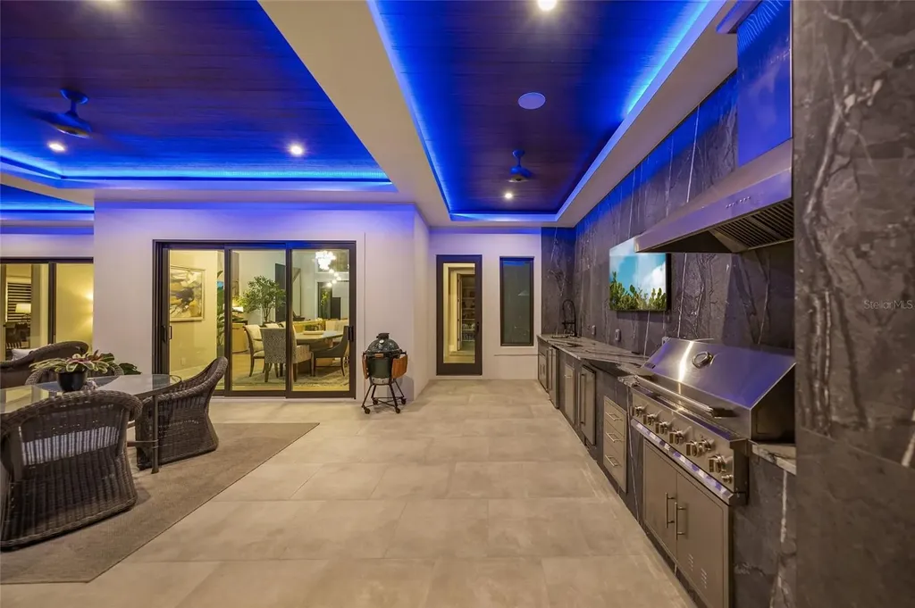 1555 Eastbrook Drive Sarasota FL 34231