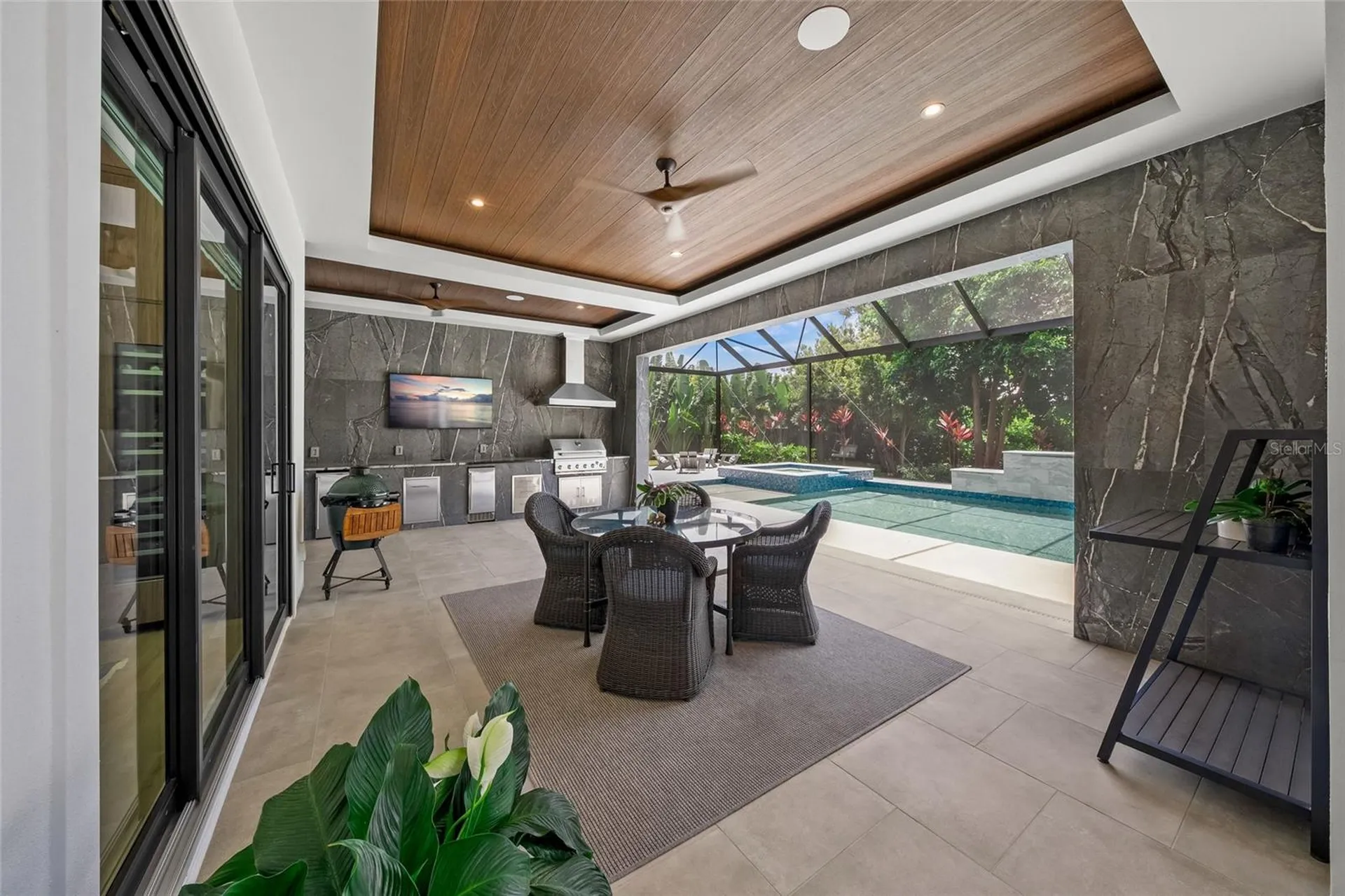 1555 Eastbrook Drive Sarasota FL 34231
