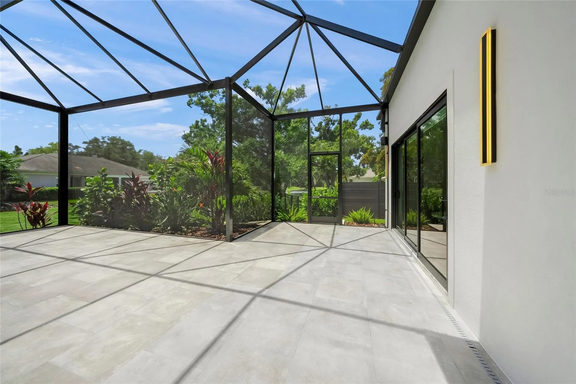 1555 Eastbrook Drive Sarasota FL 34231
